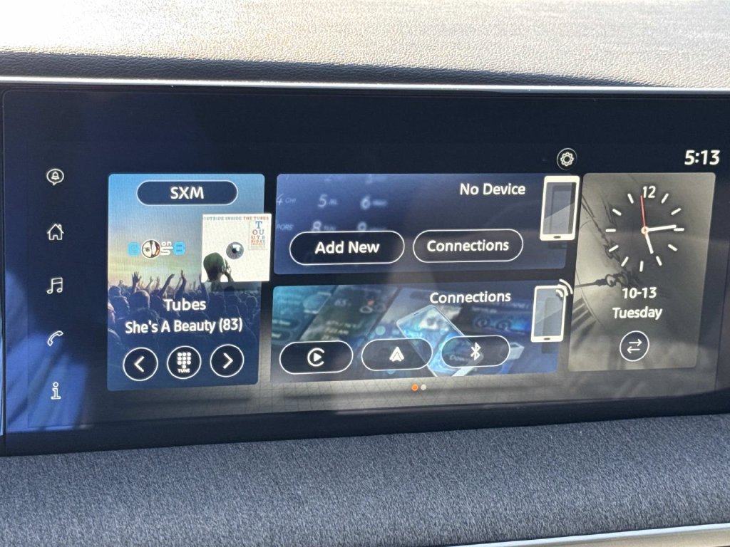 Used 2025 Nissan Kicks SV FWD image 23