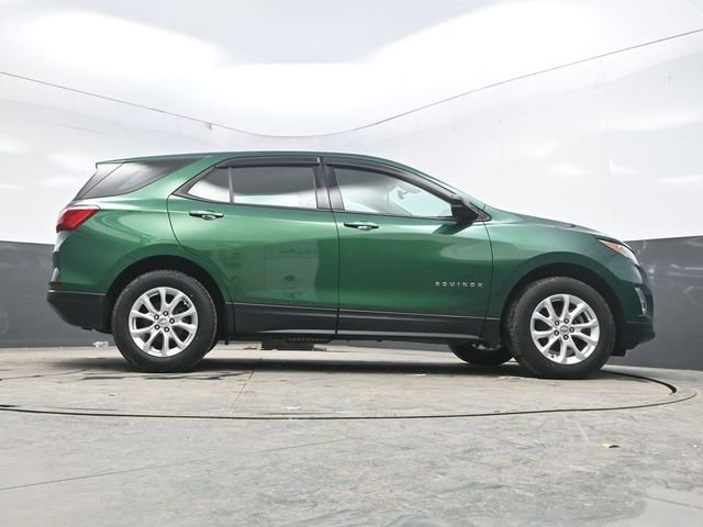 Used 2018 Chevrolet Equinox LS image 38