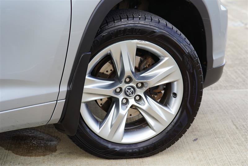 Used 2016 Toyota Highlander Limited AWD/4WD image 19