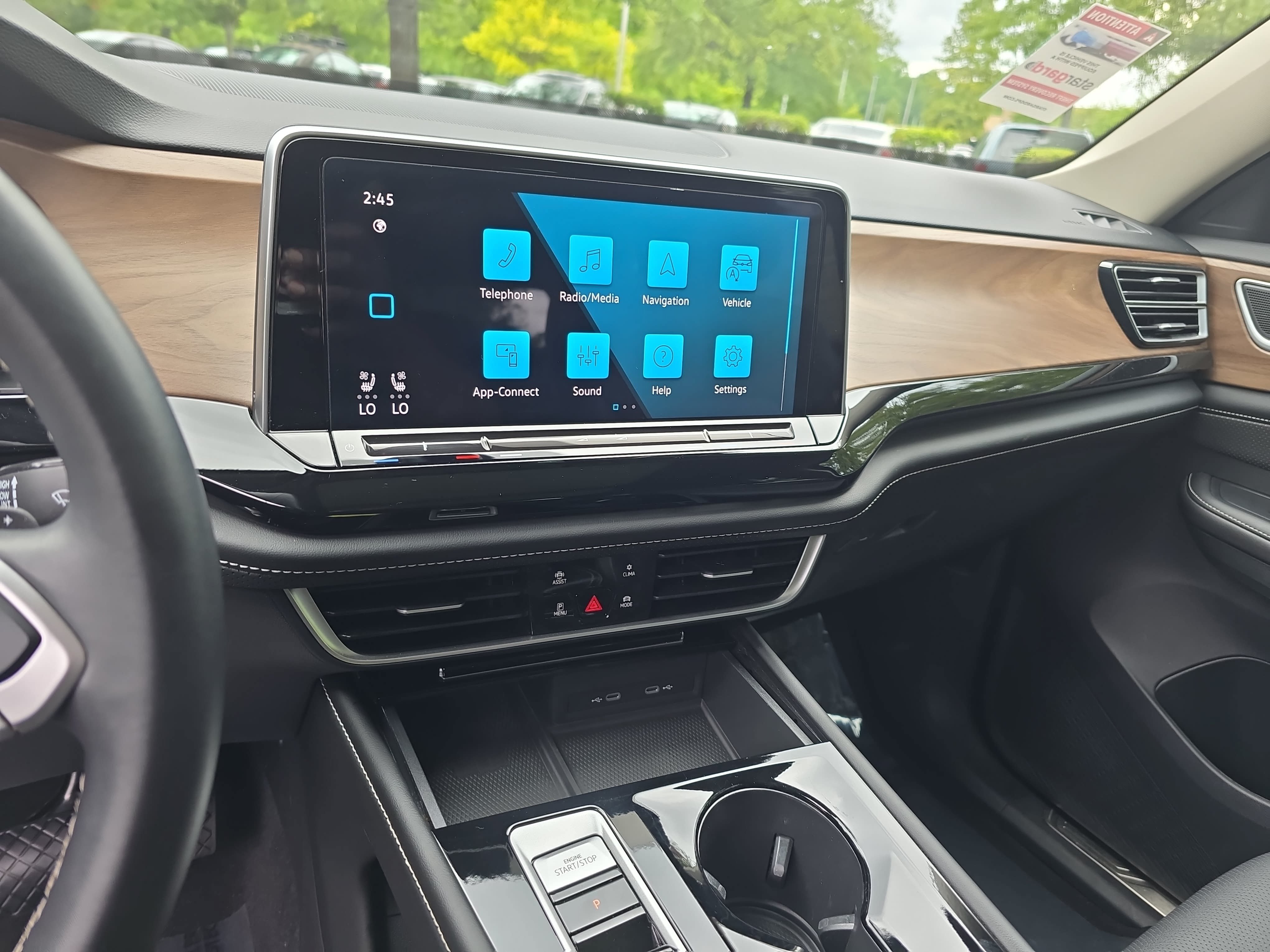 Certified 2024 Volkswagen Atlas SE FWD image 21