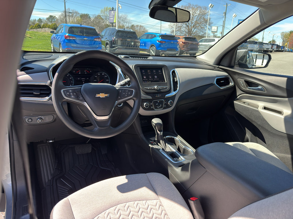 Used 2023 Chevrolet Equinox LS image 7