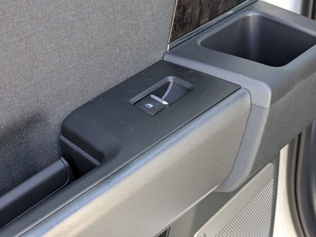 New 2025 Ford F250 Lariat w/ Lariat Ultimate Package image 32
