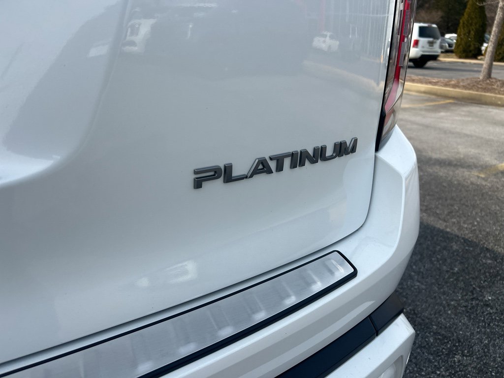 New 2026 Nissan Armada Platinum image 10