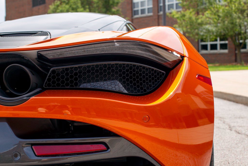 Used 2018 McLaren 720S Performance RWD image 39
