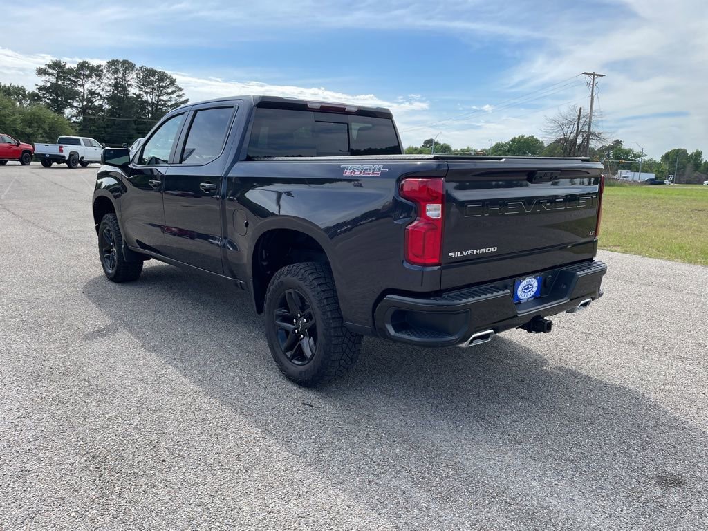 Used 2024 Chevrolet Silverado 1500 LT Trail Boss w/ Convenience Package II image 3