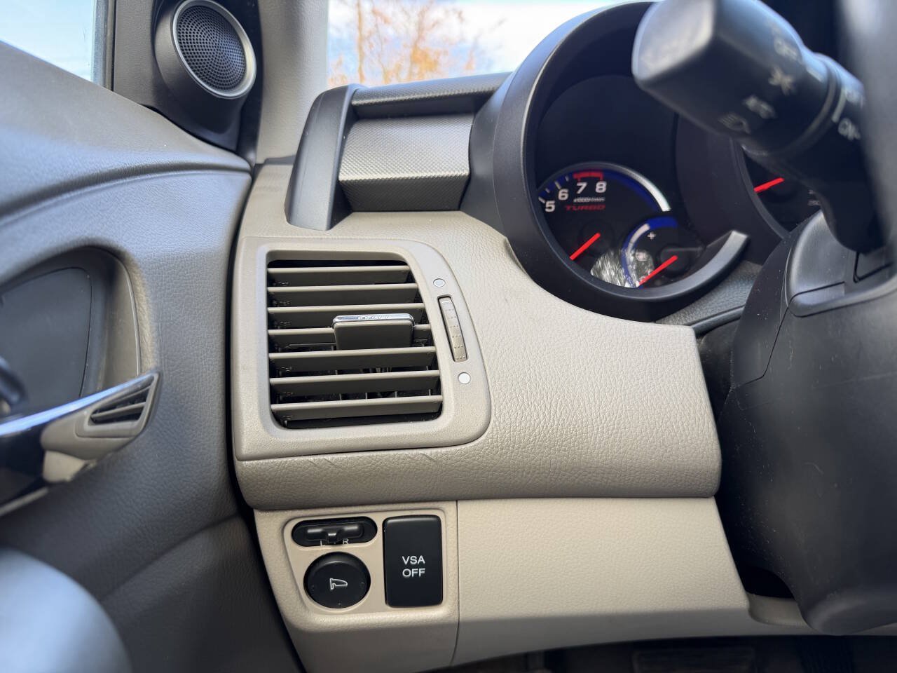Used 2010 Acura RDX w/ Technology Package AWD/4WD image 28