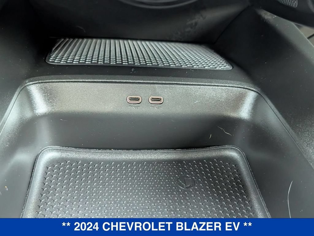 Used 2024 Chevrolet Blazer EV LT AWD/4WD image 24