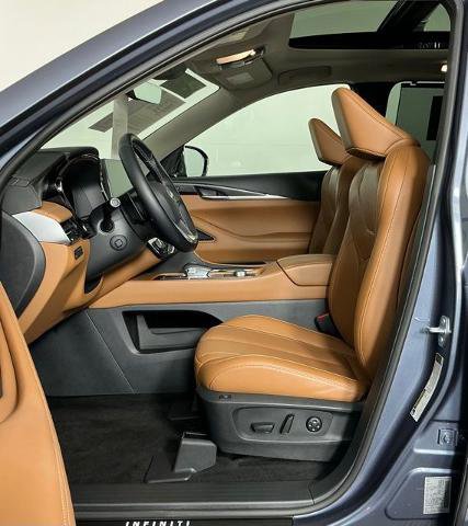 Certified 2025 INFINITI QX60 Sensory AWD/4WD image 13