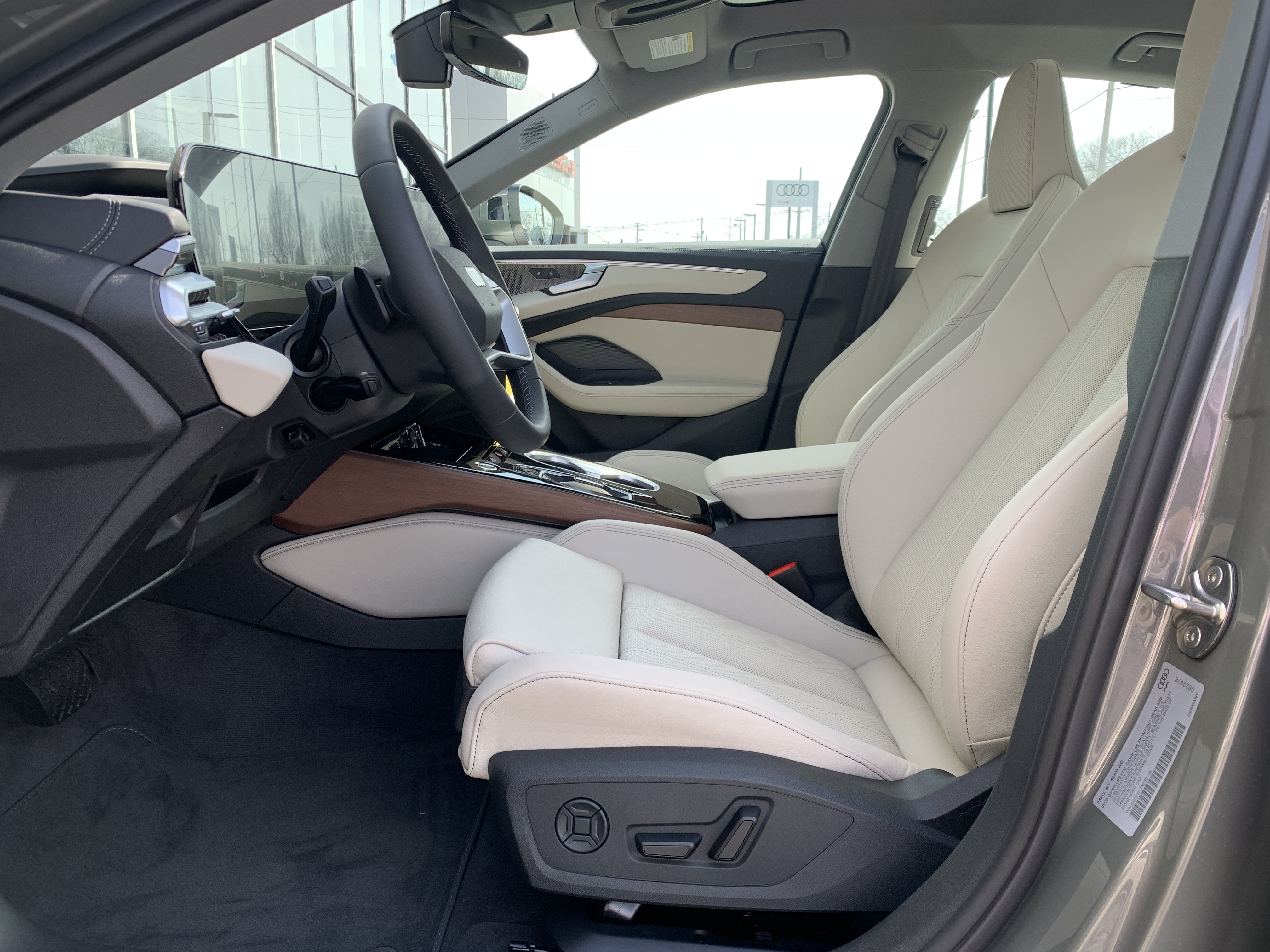 New 2026 Audi A6 Premium Plus AWD/4WD image 4