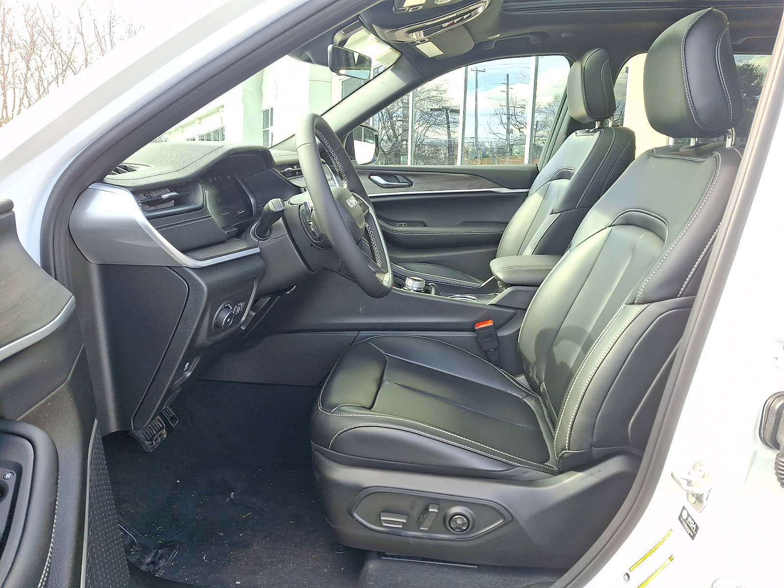 New 2026 Jeep Grand Cherokee Limited image 9