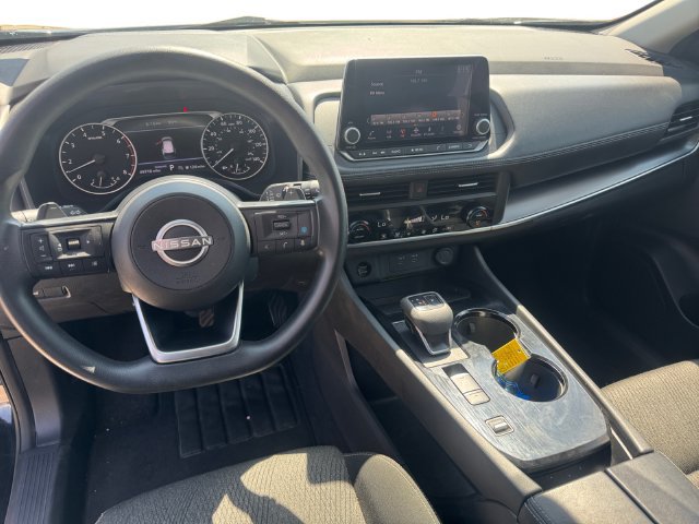 Used 2024 Nissan Rogue SV FWD image 10
