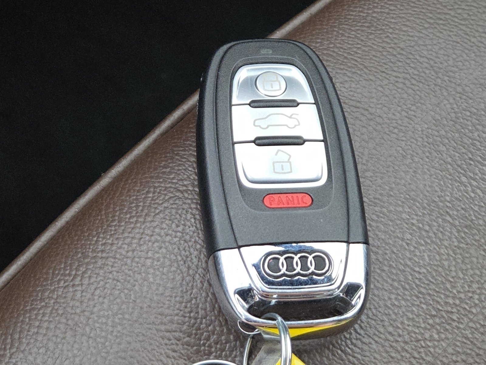 Used 2016 Audi SQ5 Premium Plus w/ Technology Package image 32