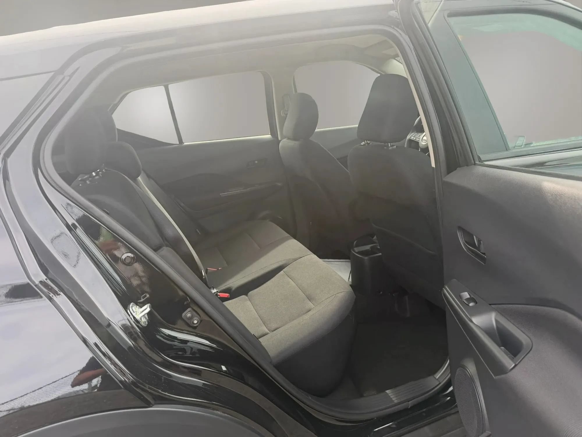 Used 2024 Nissan Kicks S FWD image 27