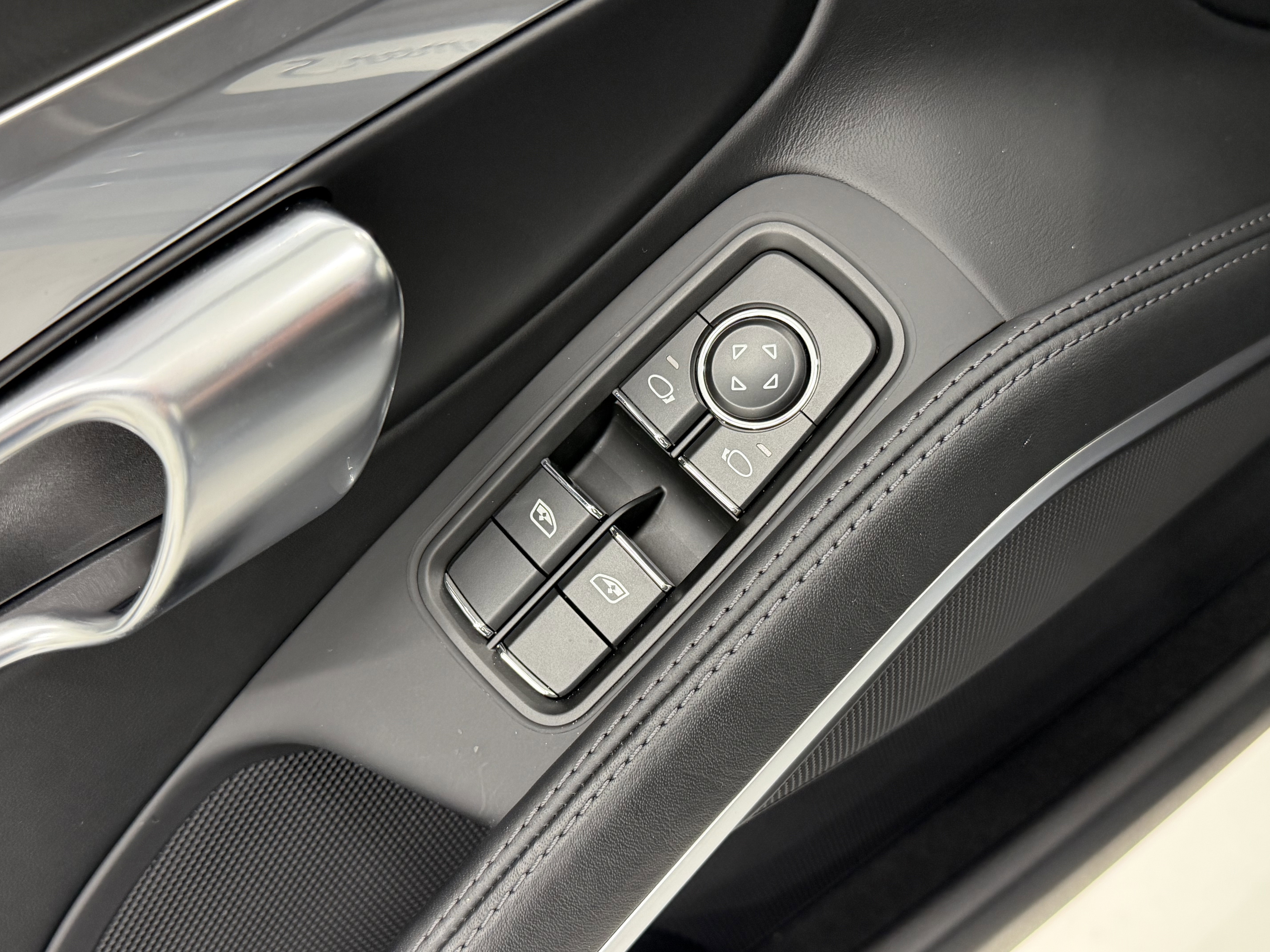 Certified 2025 Porsche 718 Cayman S image 23