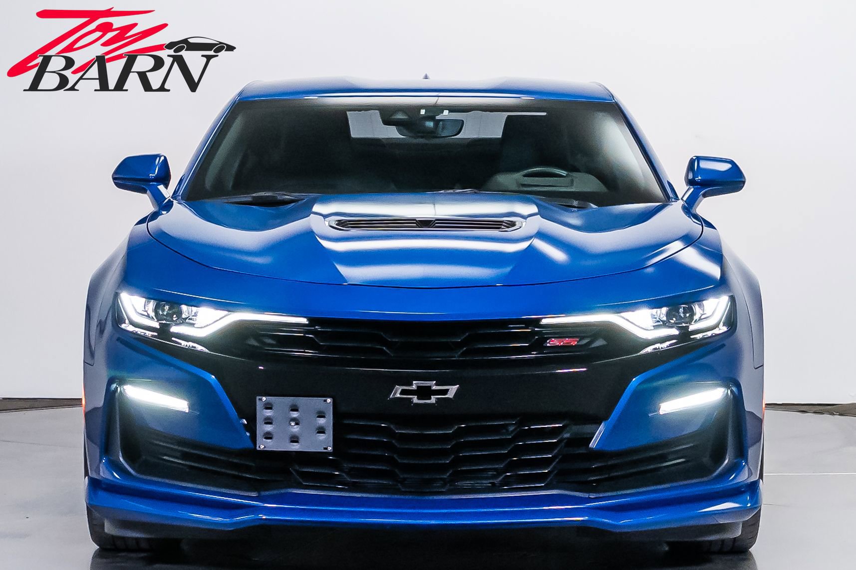 Used 2019 Chevrolet Camaro SS RWD image 8