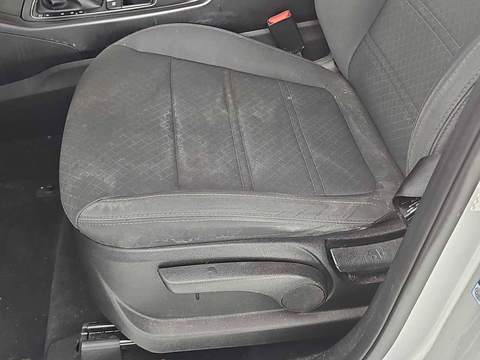 Used 2020 Kia Sorento LX FWD image 26