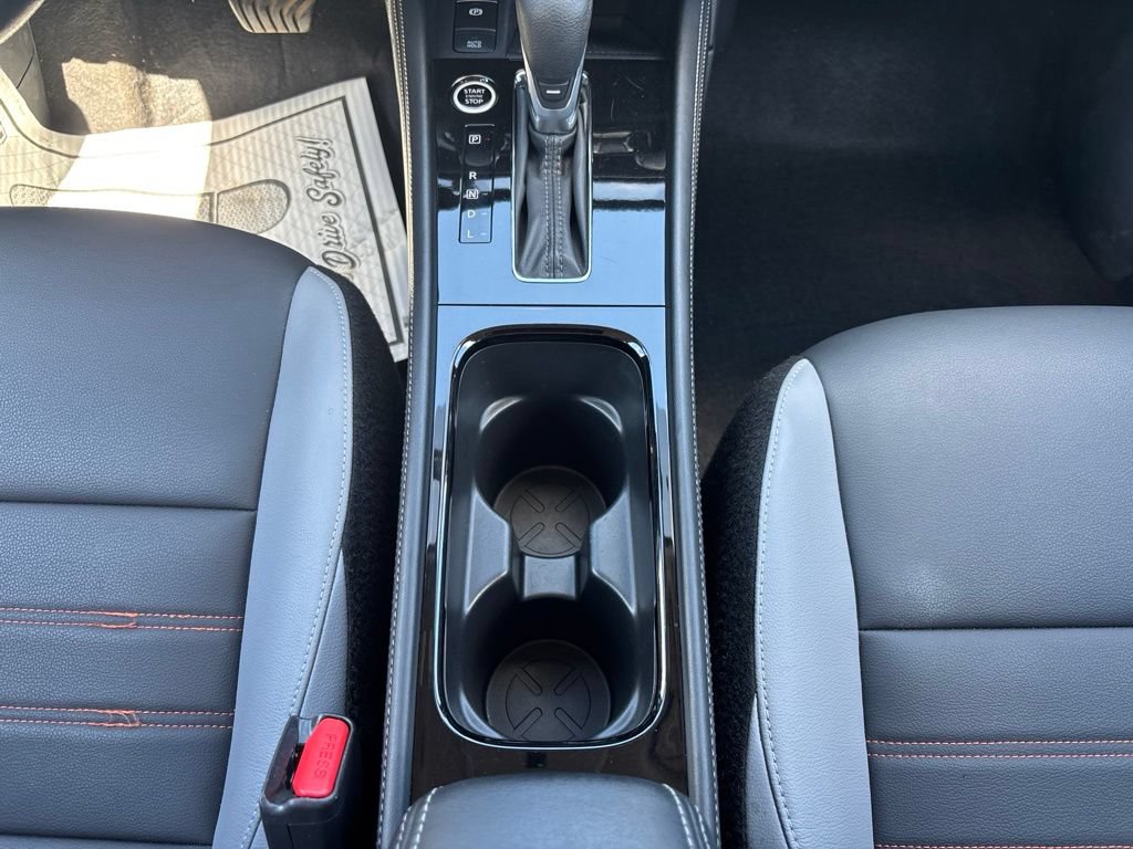 Used 2024 Nissan Kicks SR w/ SR Premium Package FWD image 30