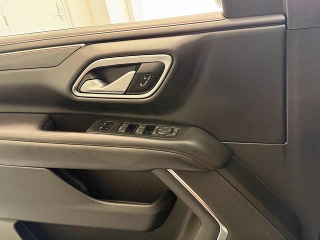 Used 2022 Chevrolet Tahoe RST w/ Luxury Package RWD image 27
