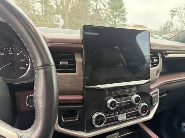 Used 2024 Ford Expedition Max Limited image 25