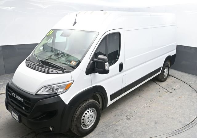 Used 2024 RAM ProMaster 2500 w/ Convenience Group image 23