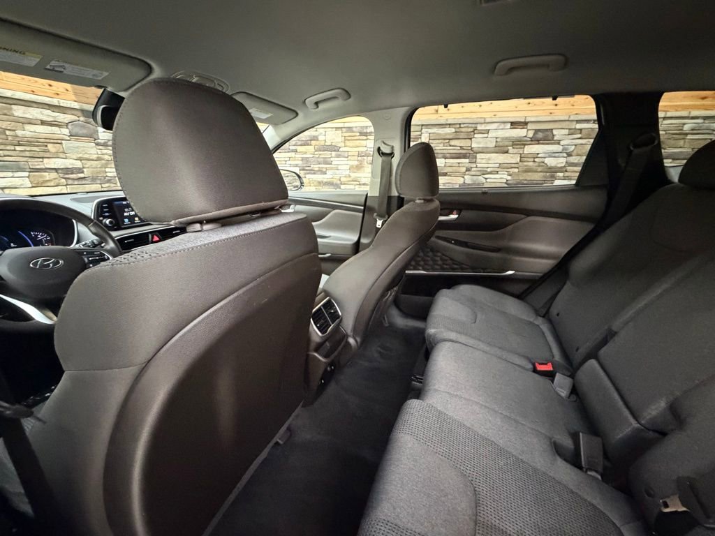 Used 2019 Hyundai Santa Fe SEL image 25