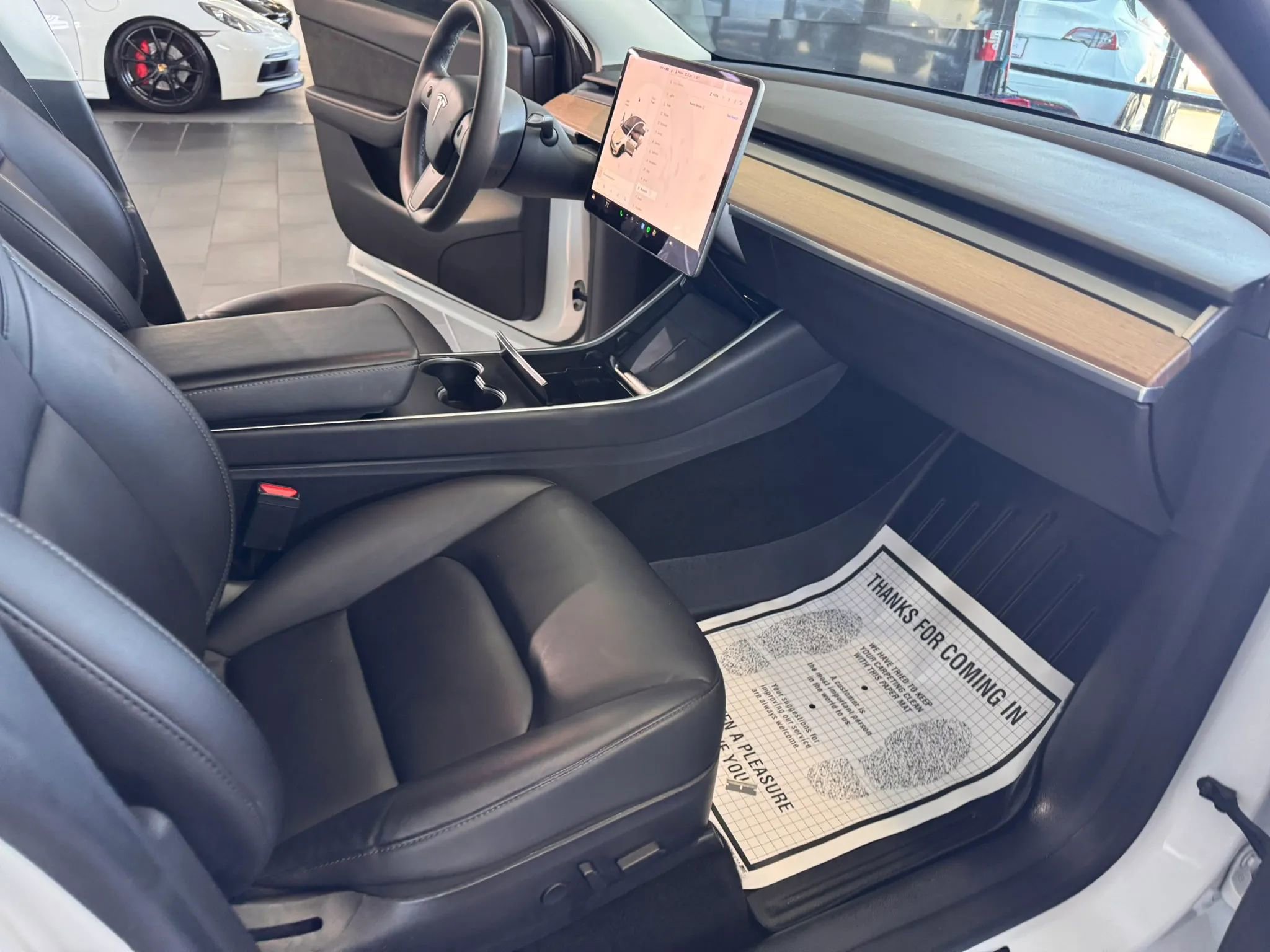 Used 2020 Tesla Model Y Long Range image 12