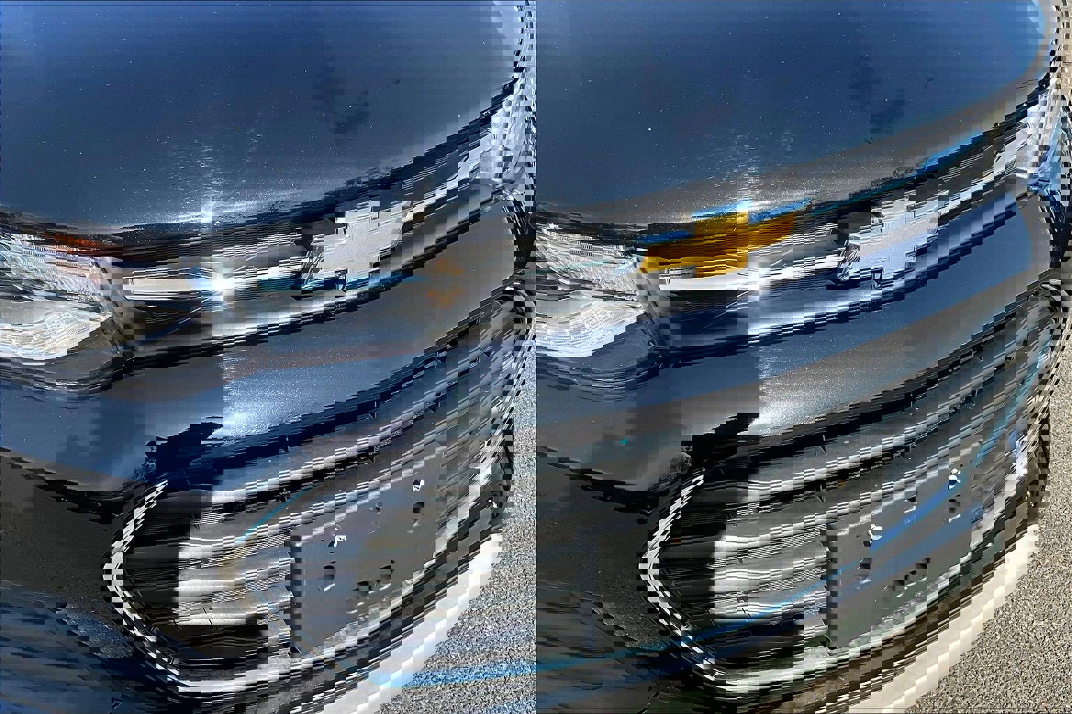 Used 2022 Chevrolet Trax LT w/ LT Convenience Package image 24