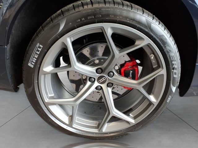 Used 2025 Audi RS Q8 performance image 7