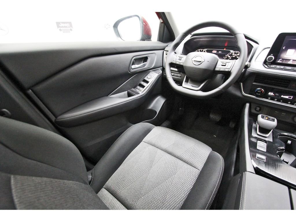 New 2026 Nissan Rogue SV FWD image 6