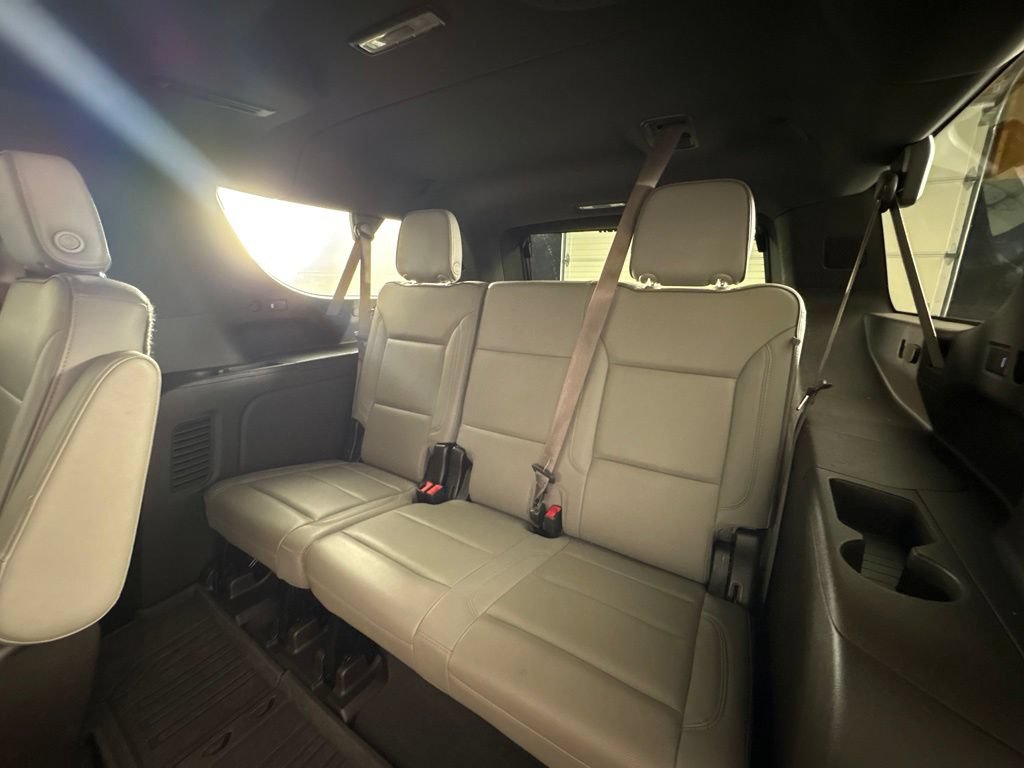 Used 2023 GMC Yukon XL SLT AWD/4WD image 49