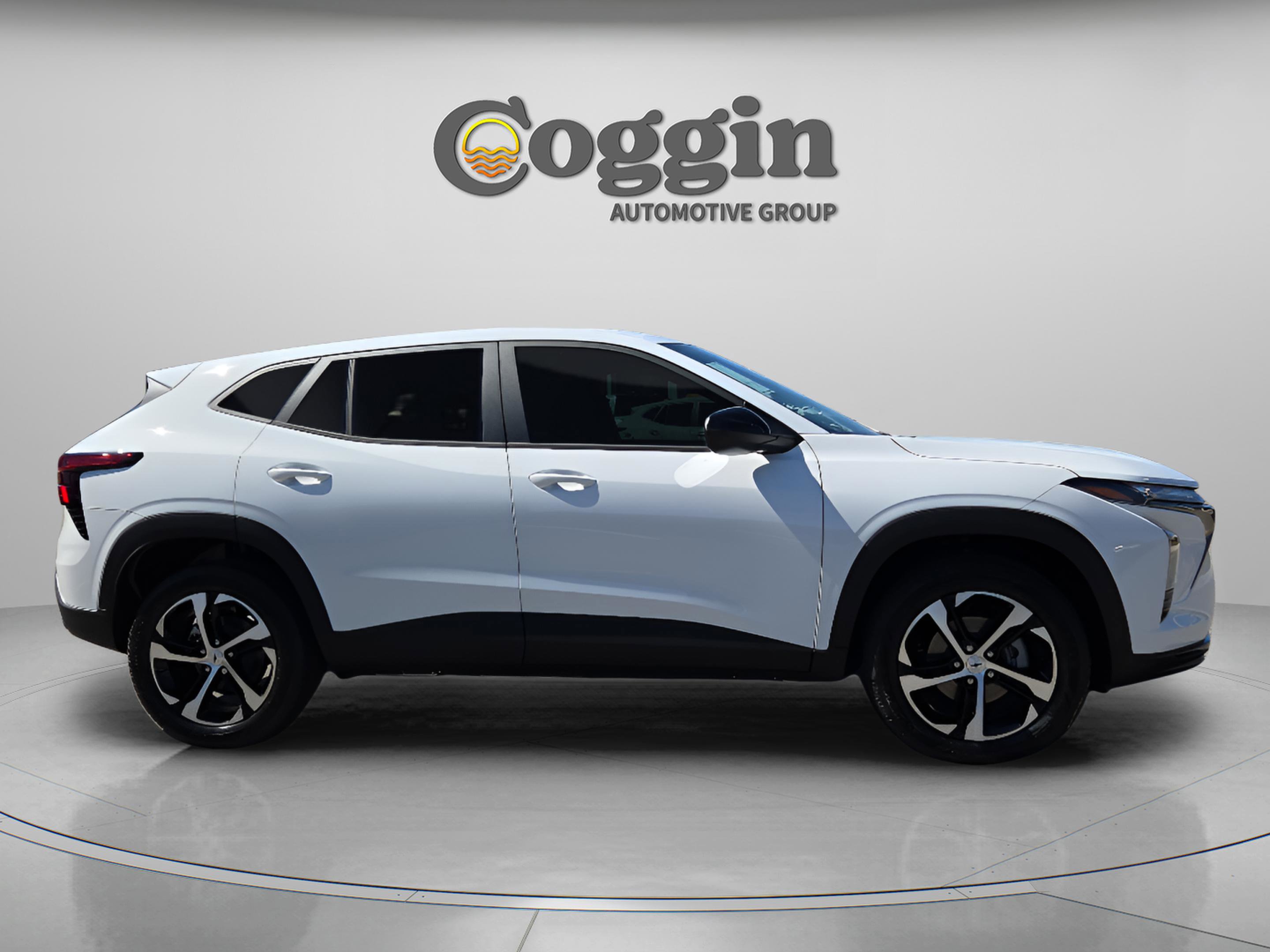 New 2026 Chevrolet Trax RS w/ Driver Confidence Package image 7