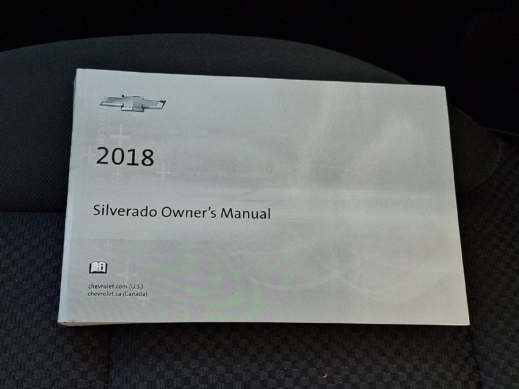 Used 2018 Chevrolet Silverado 1500 LT w/ All Star Edition AWD/4WD image 31