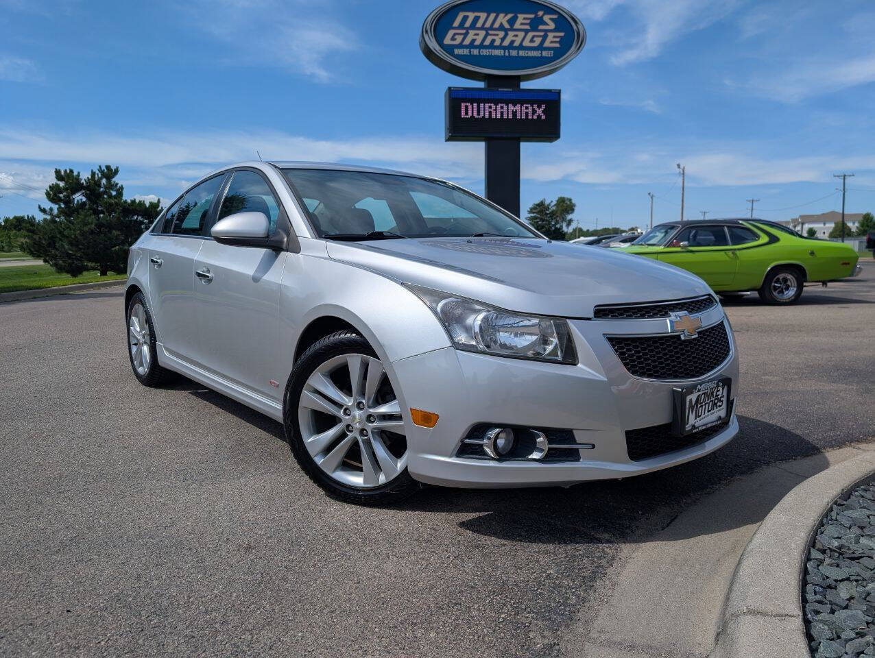 Used 2014 Chevrolet Cruze LTZ w/ RS Package FWD image 2