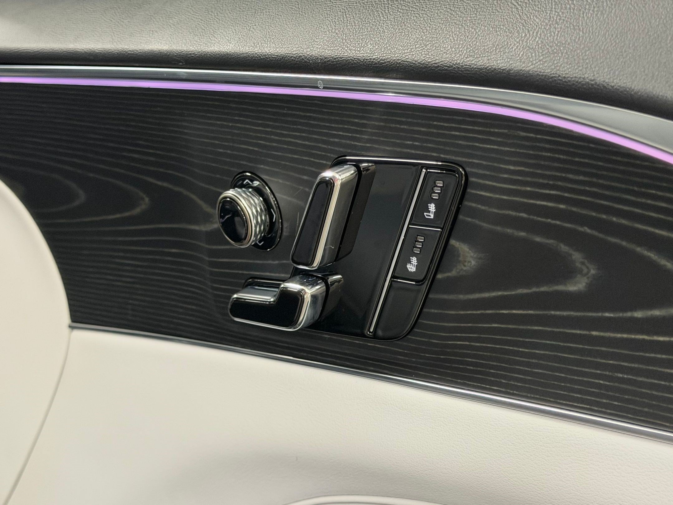 Certified 2024 Cadillac Lyriq Luxury RWD image 26