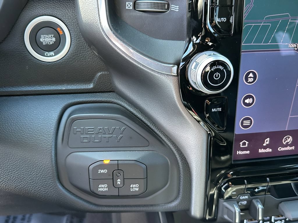 New 2026 RAM 2500 Laramie w/ Night Edition AWD/4WD image 27