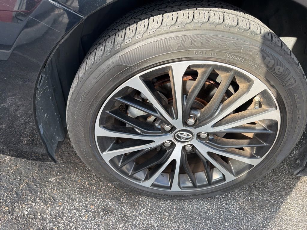 Used 2019 Toyota Camry SE image 13