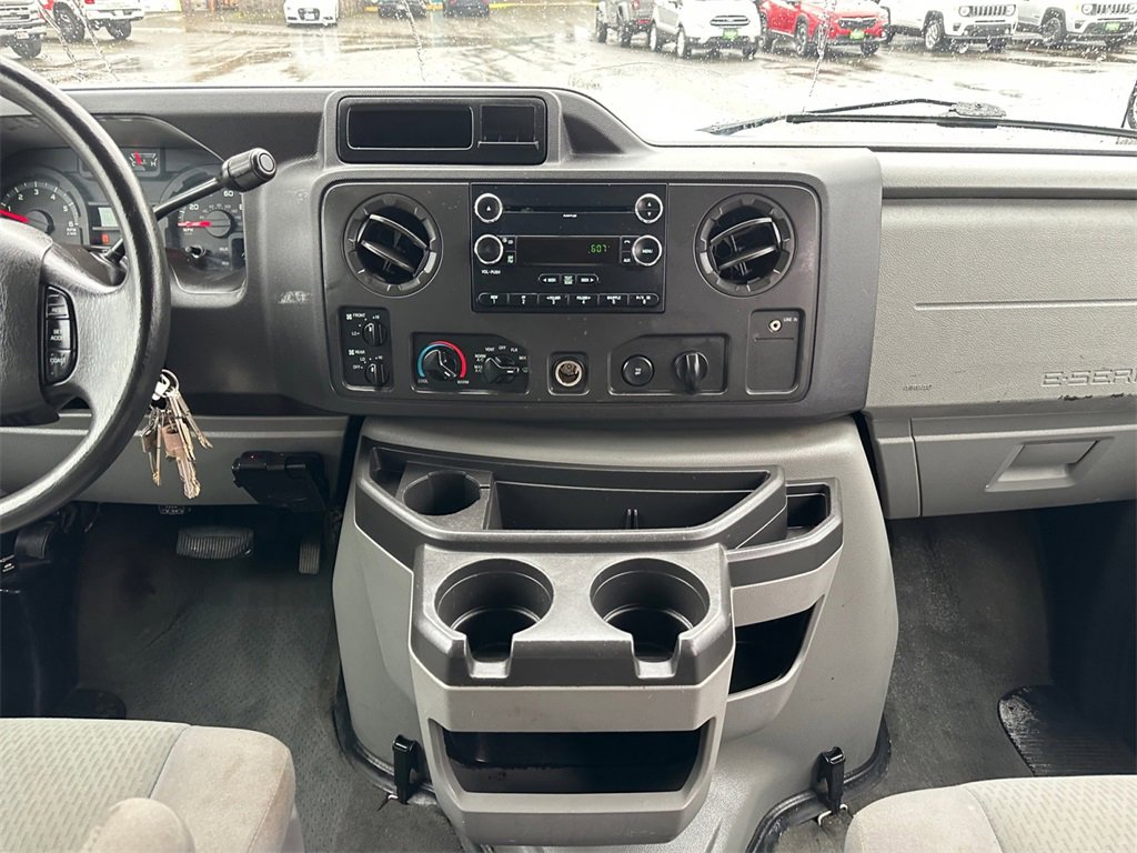 Used 2011 Ford E-350 and Econoline 350 XLT image 13