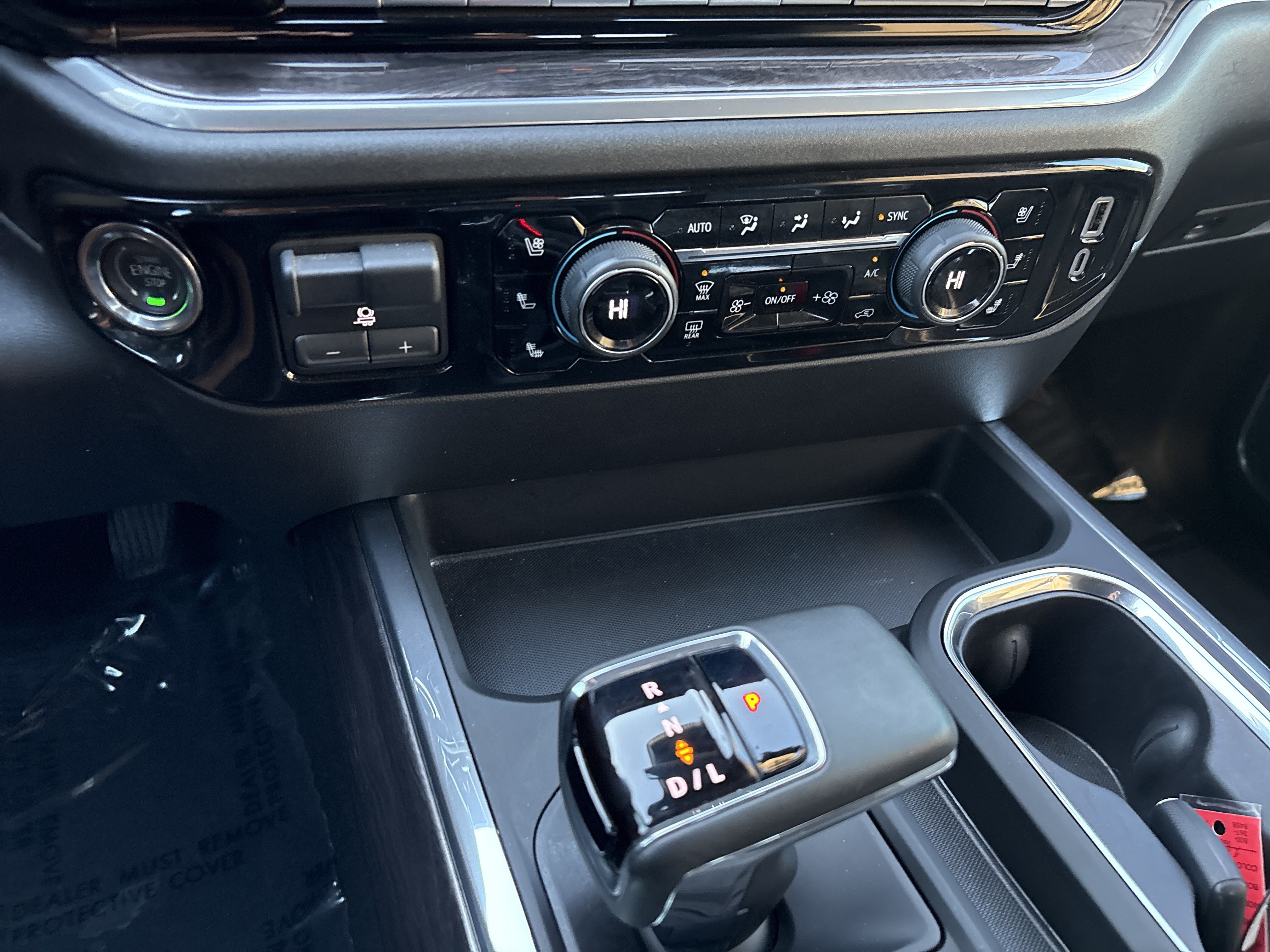 Used 2025 Chevrolet Silverado 1500 LTZ w/ LTZ Convenience Package II AWD/4WD image 31