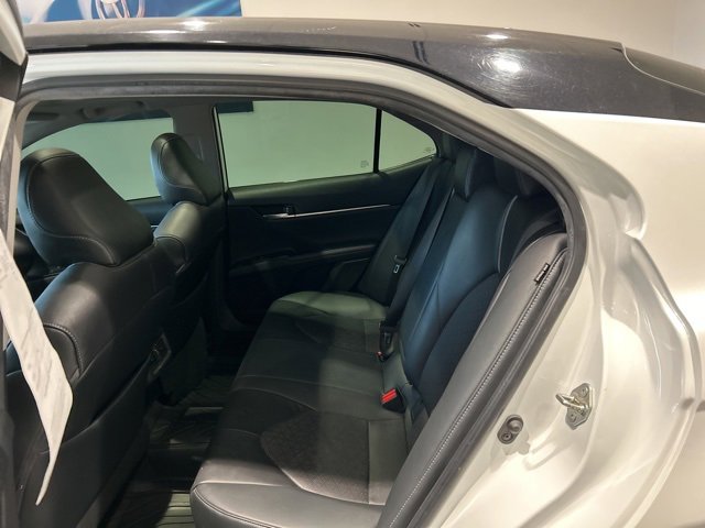 Used 2019 Toyota Camry XSE image 17