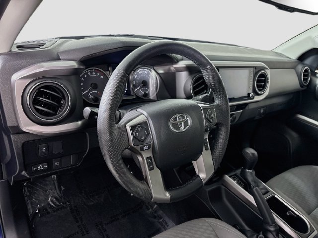 Used 2022 Toyota Tacoma SR5 RWD image 9