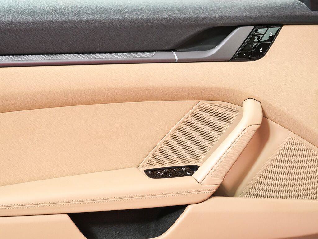 Certified 2020 Porsche 911 Carrera S RWD image 6