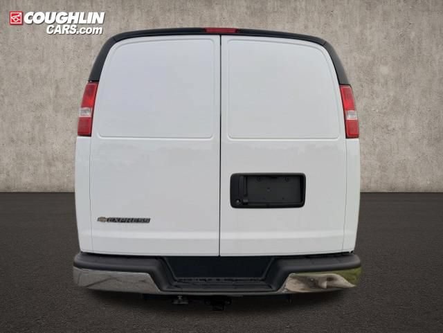 New 2025 Chevrolet Express 2500 w/ Driver Convenience Package RWD image 4