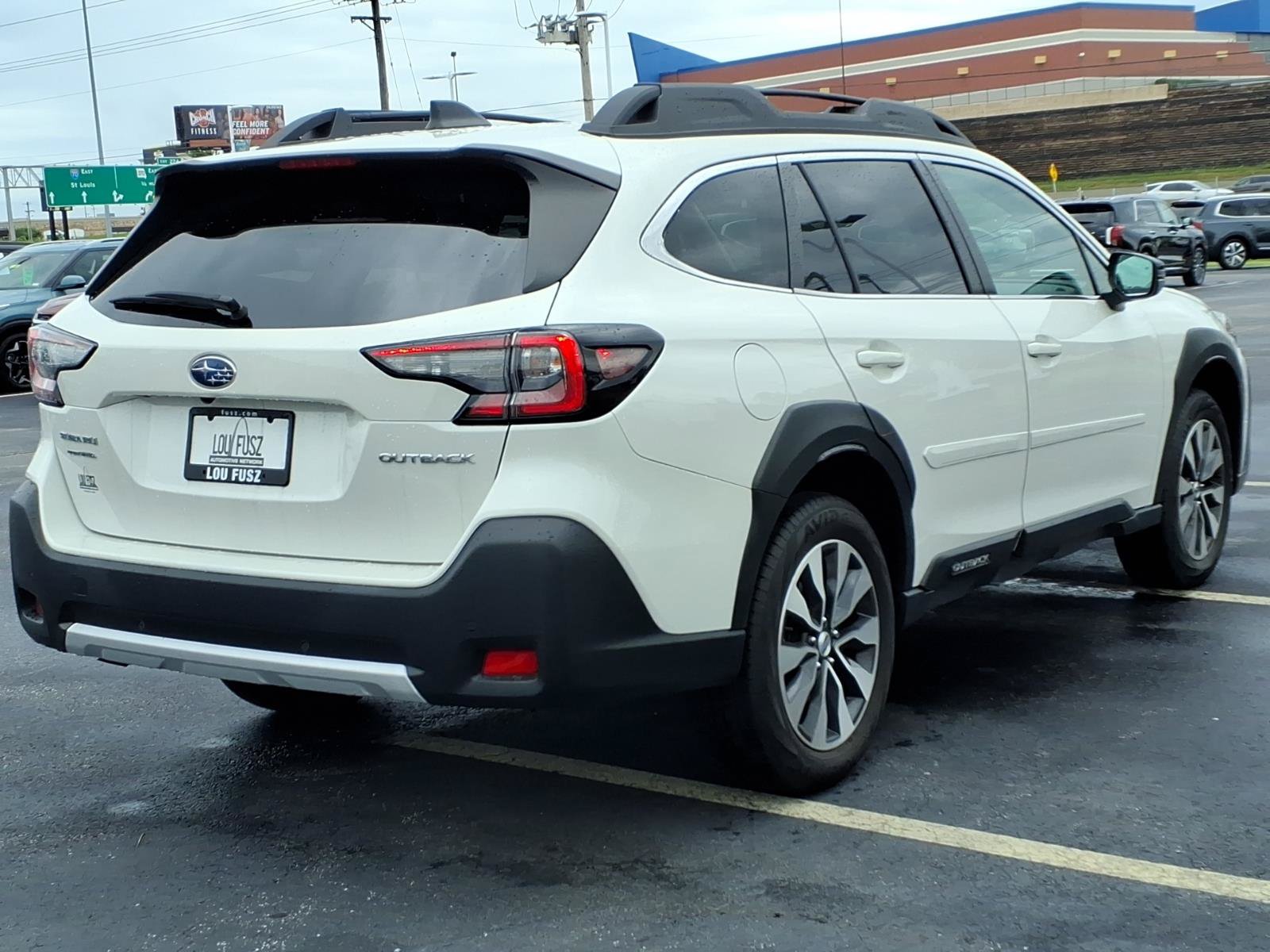 Used 2025 Subaru Outback Limited AWD/4WD image 27