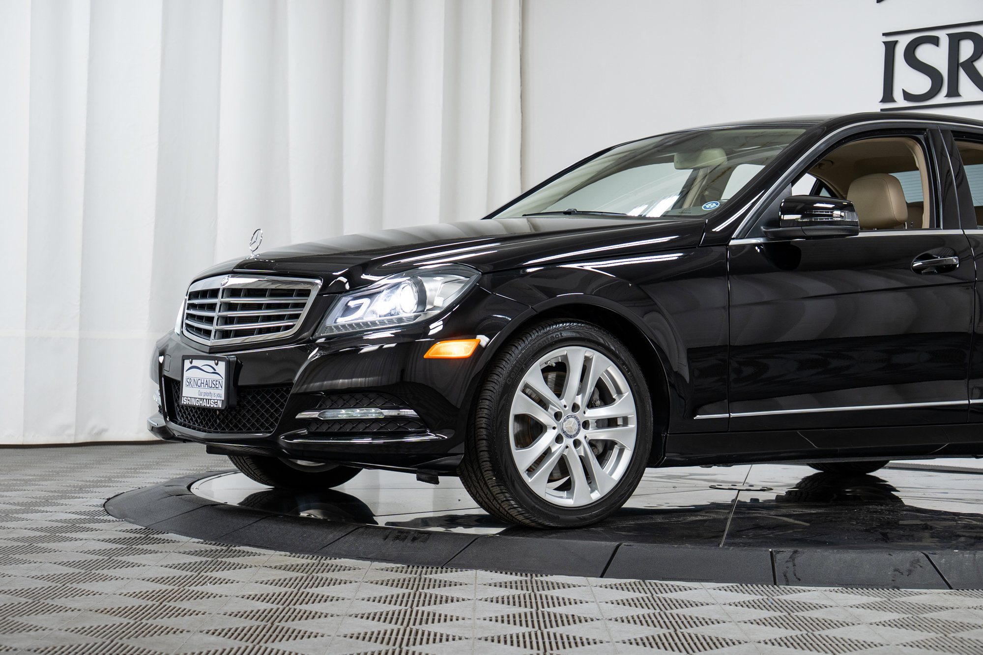 Used 2014 Mercedes-Benz C 300 4MATIC Sedan image 25