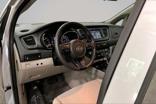 Used 2019 Kia Sedona LX FWD image 14