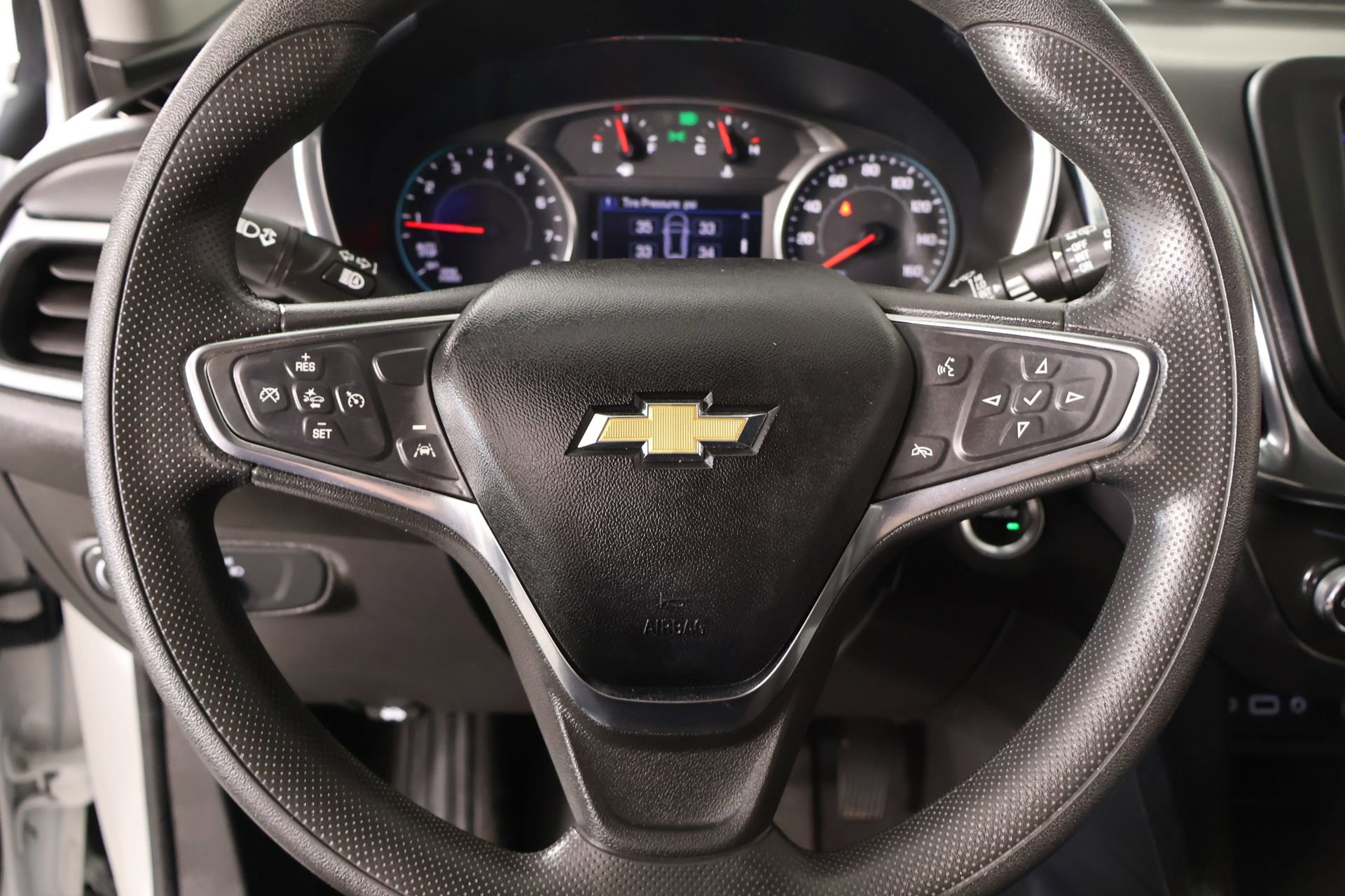 Used 2021 Chevrolet Equinox LT FWD image 3