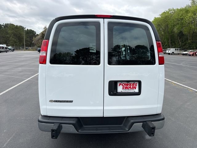 Used 2023 Chevrolet Express 2500 w/ Driver Convenience Package image 4