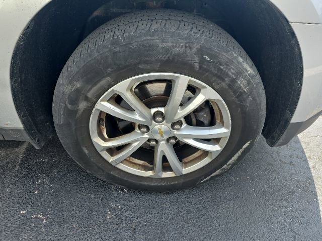 Used 2017 Chevrolet Equinox LS AWD/4WD image 15