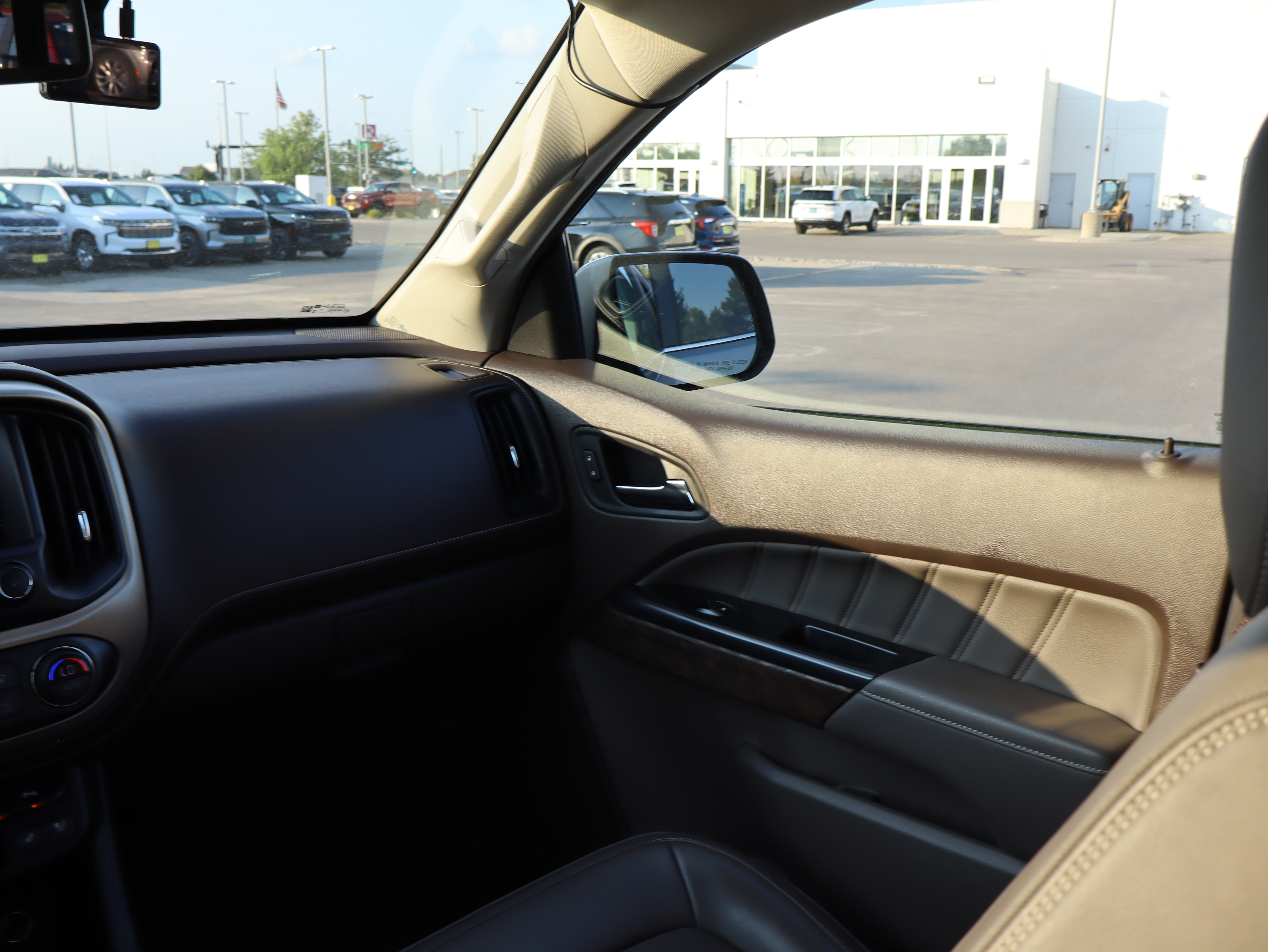 Used 2021 GMC Canyon Denali AWD/4WD image 11