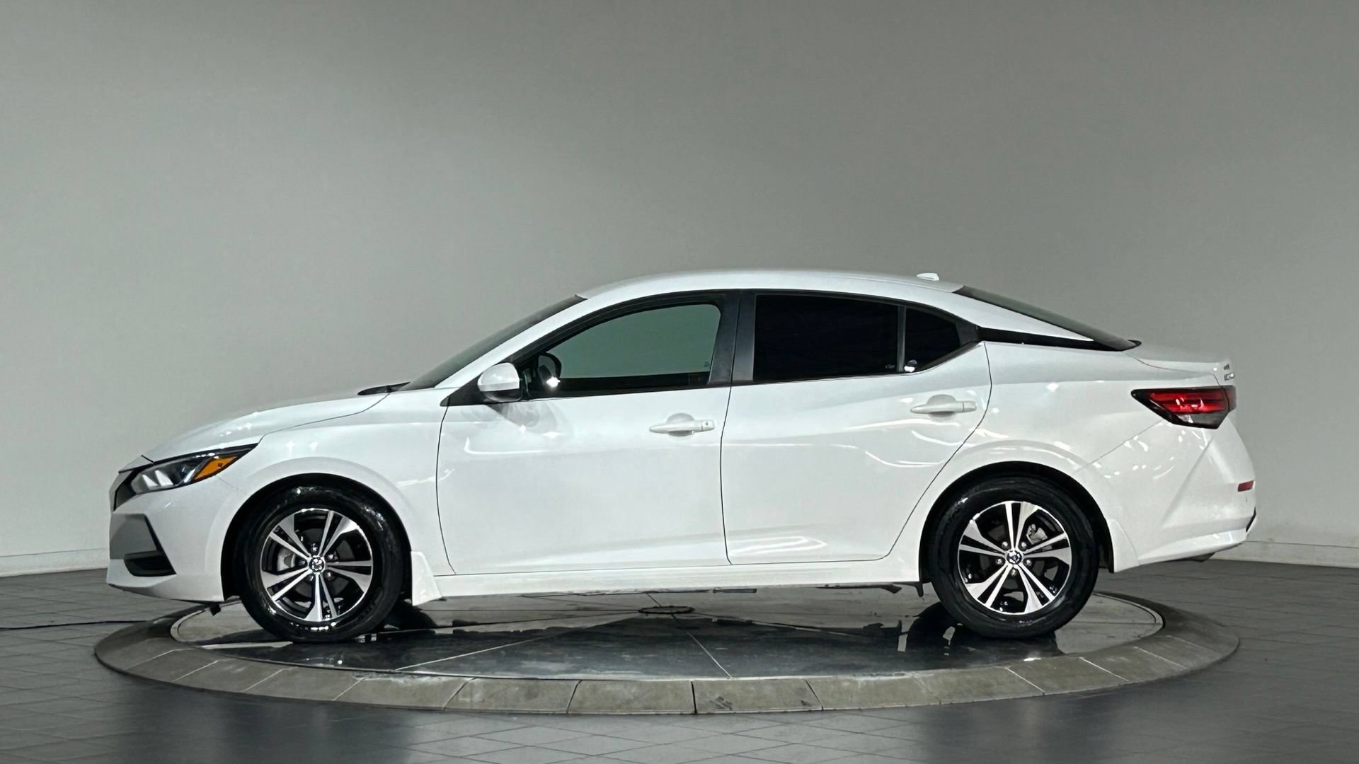 Used 2021 Nissan Sentra SV FWD image 6